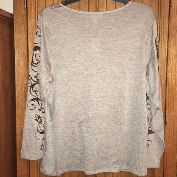 Dress Barn V Neck Blouse - Picture 4 of 4